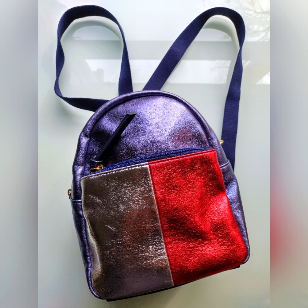 NWOT Tommy Hilfiger Backpack